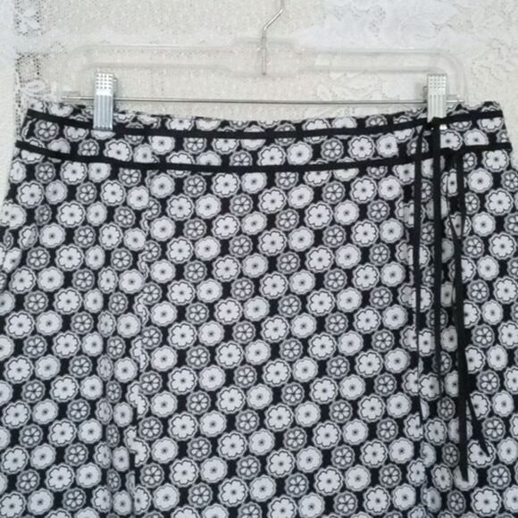 A. Byer Women's Floral Print Skirt - Picture 2 of 4